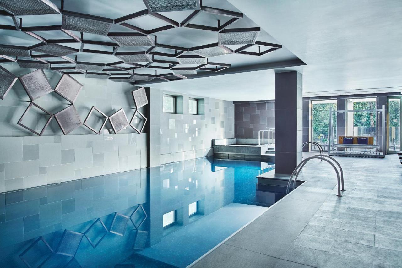 大都会皇宫酒店-奢华精选 贝尔格莱德 外观 照片 The swimming pool at the Mandarin Oriental, Munich